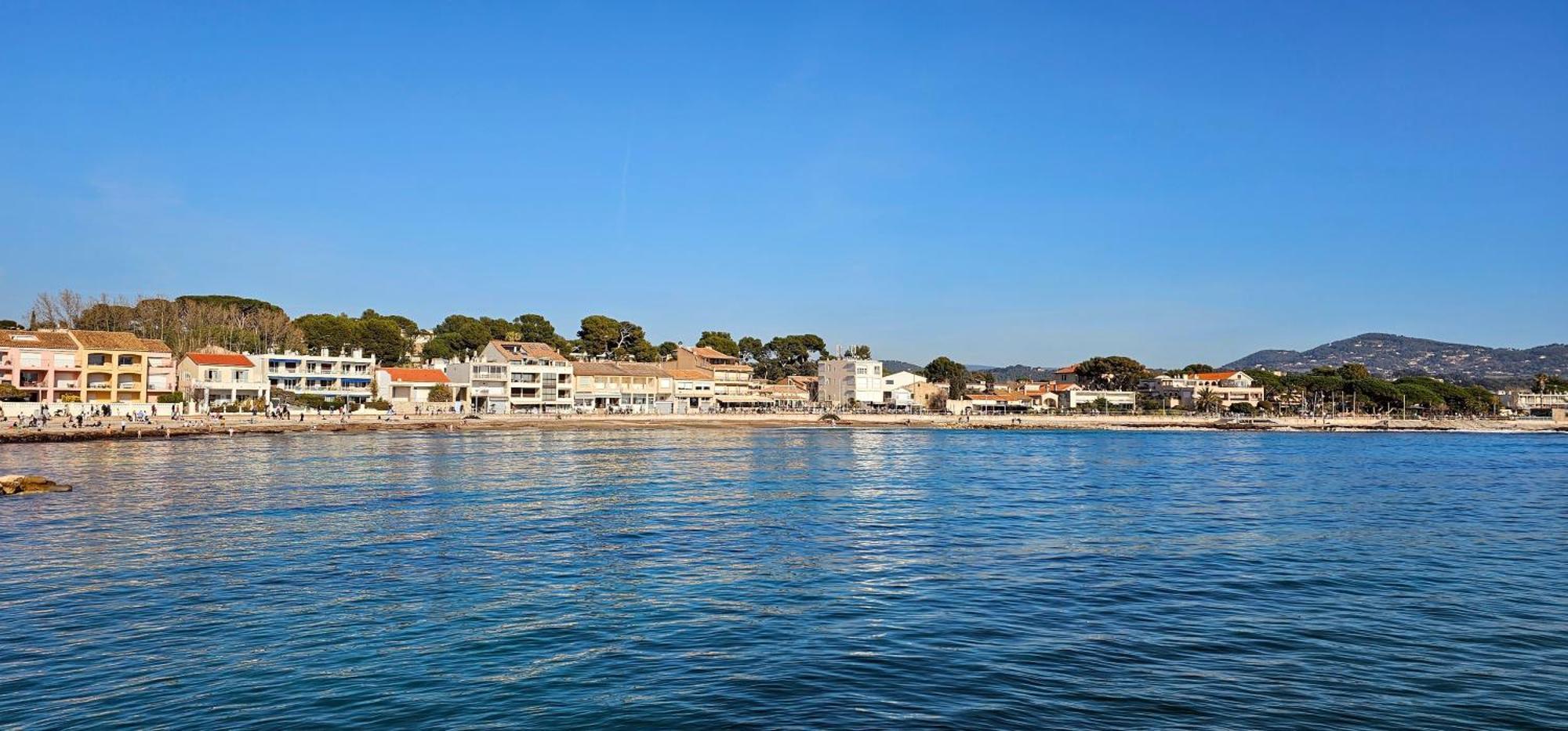 Les Pieds Dans L'Eau Appartement Saint-Cyr-sur-Mer Buitenkant foto