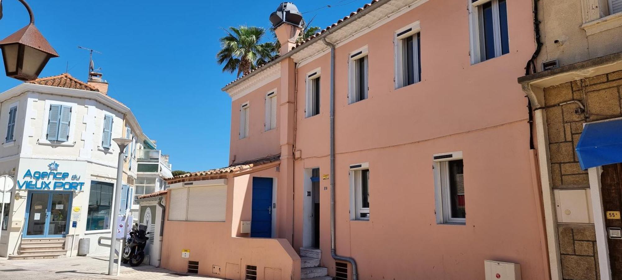 Les Pieds Dans L'Eau Appartement Saint-Cyr-sur-Mer Buitenkant foto